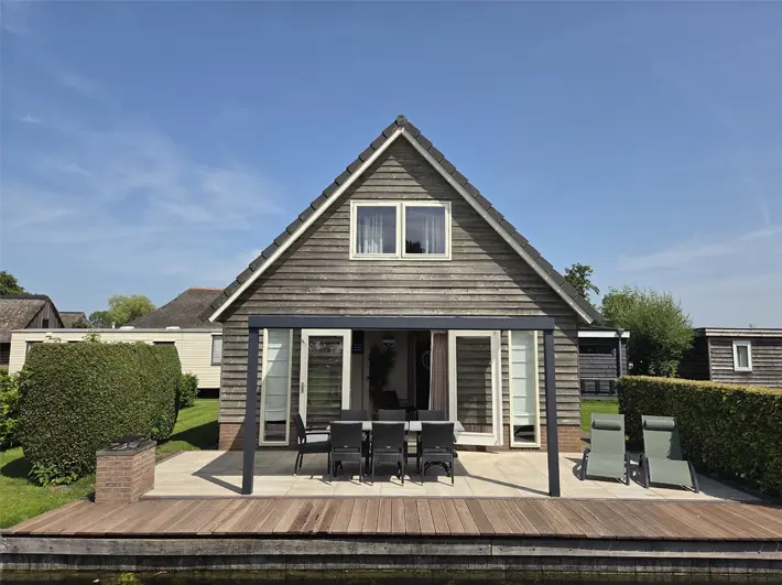 Overnachten aan het water in Giethoorn